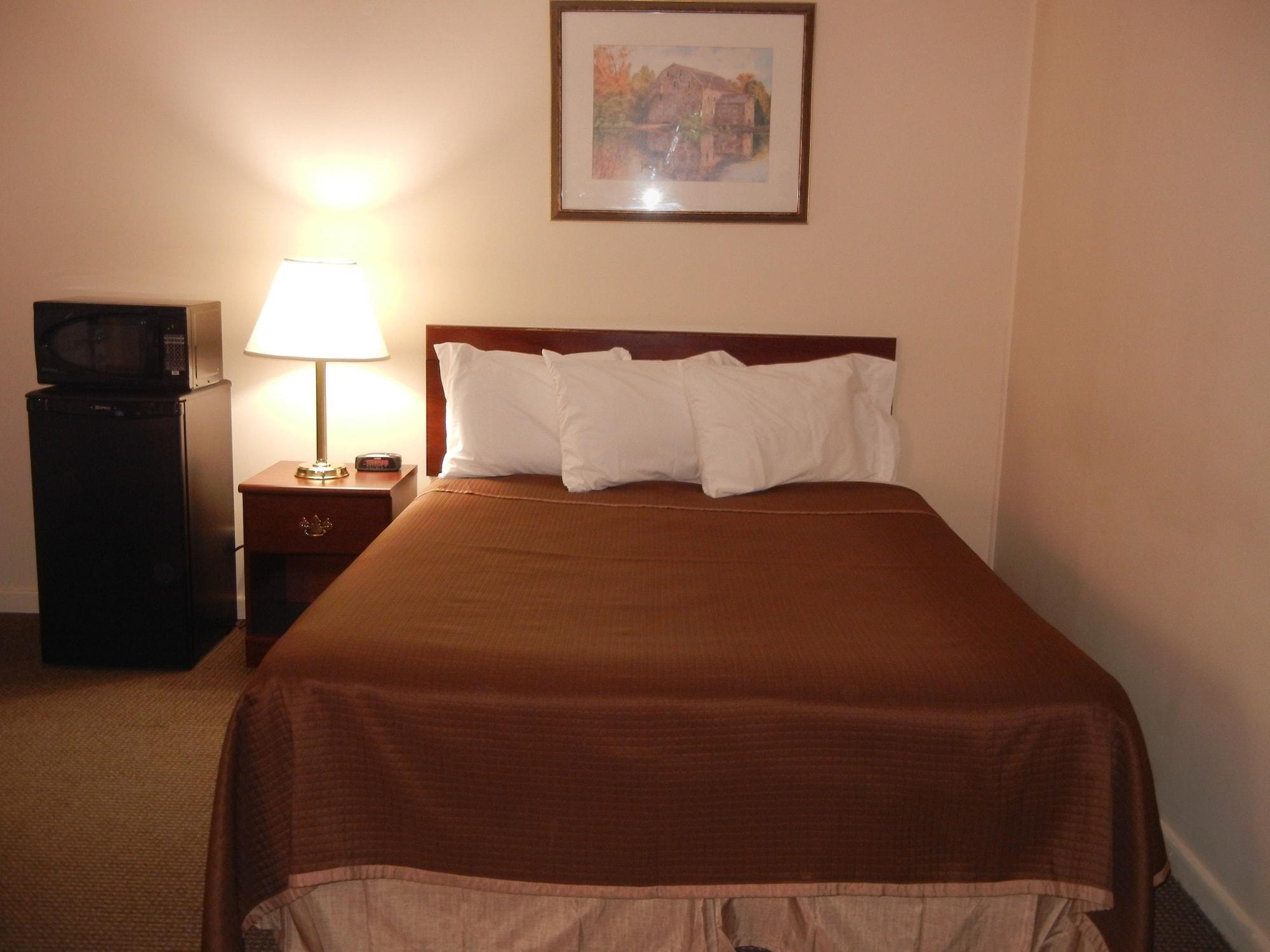 Howard Johnson By Wyndham Woodstock Nb Екстериор снимка